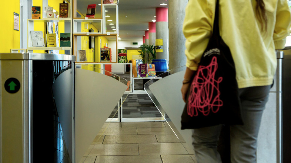 Automatic entry gates in the Library