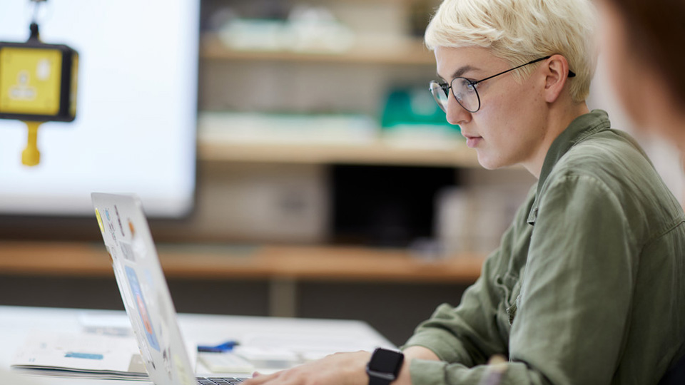 A deskspace in Hatch Lab